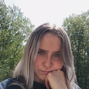 Meet your Posher, Moira